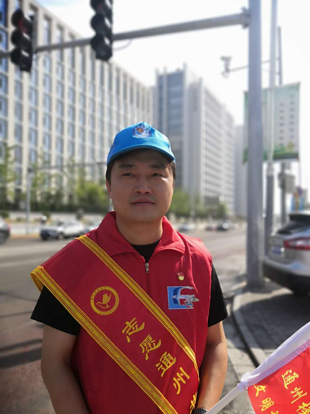 <strong>摘掉奶罩捏奶做</strong>